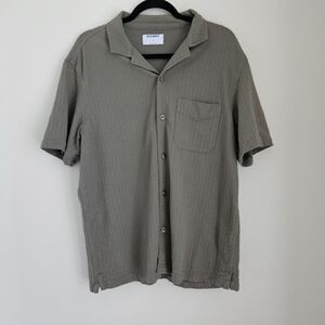 Old Navy Mens Short Sleeve Seersucker Camp Shirt Sz M